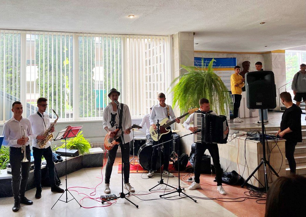 Атмосфера мистецького заходу